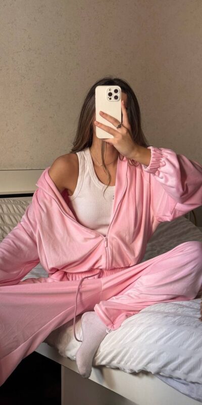 Laisvalaikio kostiumas Pink