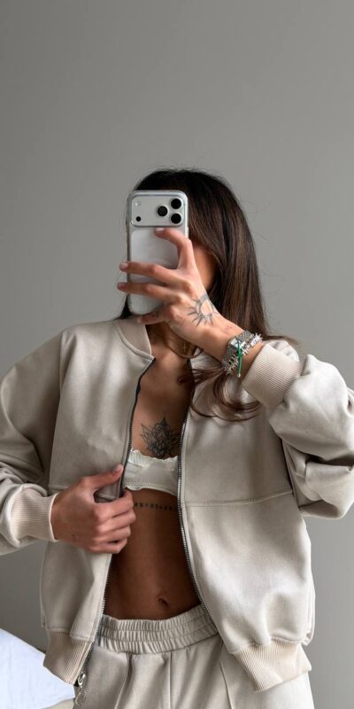 Creamy klasikinis laisvalaikio kostiumas #1
